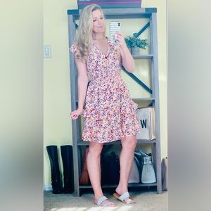 Pretty boho V neck floral print dress